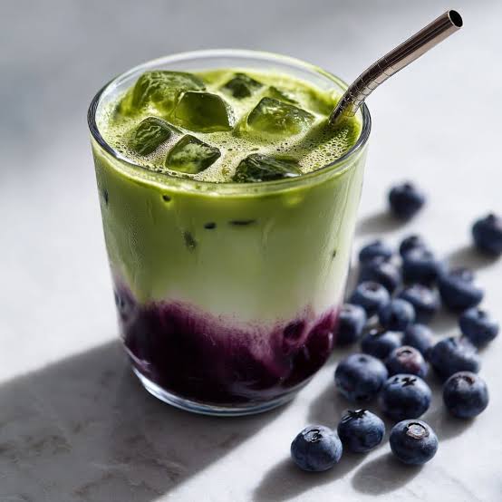 Blueberry Matcha Latte 